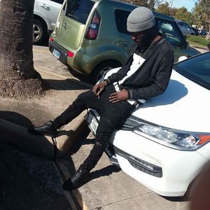 Meet your Posher, Khalil